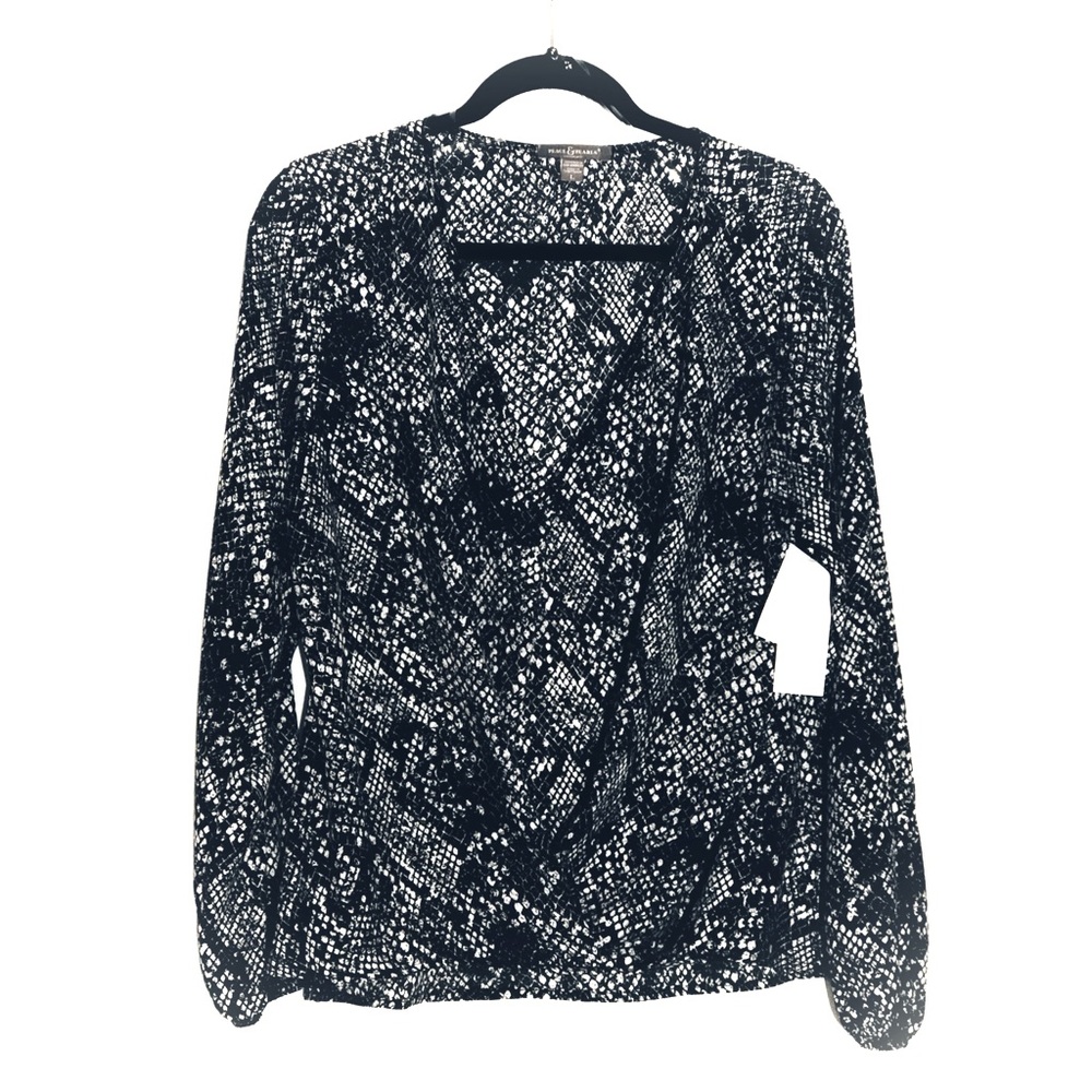NWT Peace & Pearls Snakeskin print black and white blouse.